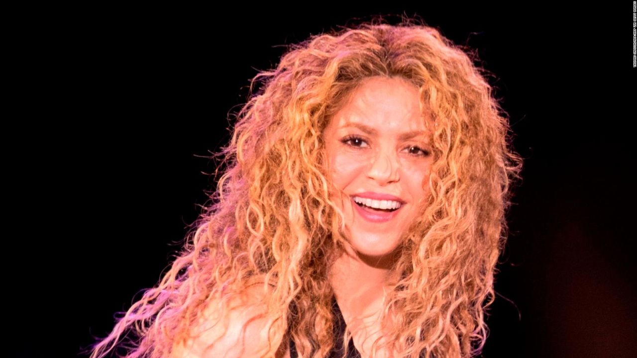 CNNE 1142261 - el mensaje de shakira por el cumpleanos de su hijo milan