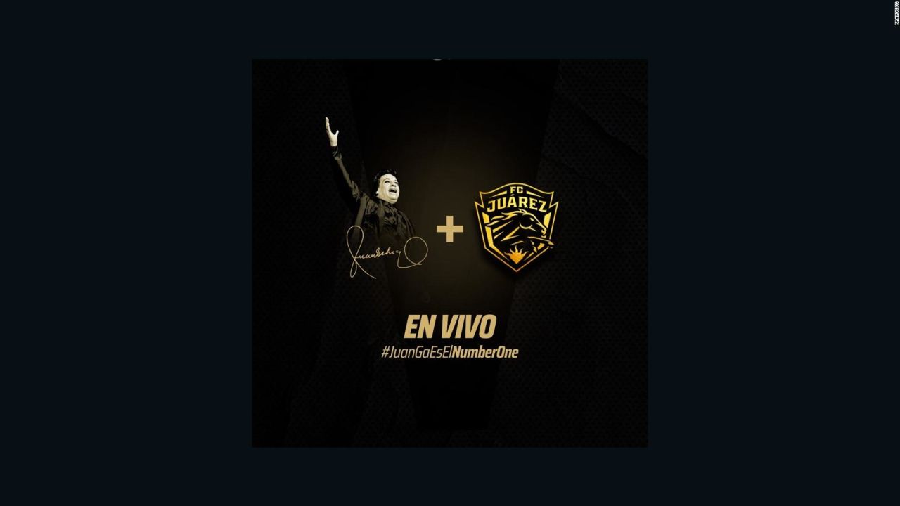 CNNE 1144097 - esta camiseta de futbol rinde homenaje a juan gabriel