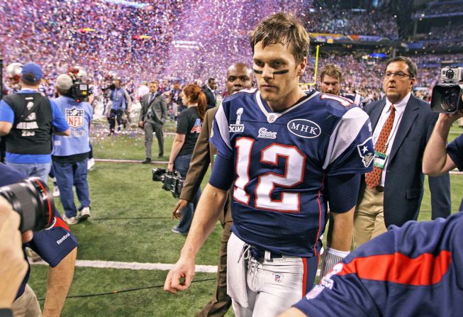Brady deja el campo en 2012 después de otra derrota en el Super Bowl ante los Giants. Jim Davis/The Boston Globe/Getty Images
