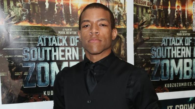 Moses J. Moseley, quien interpretó a uno de los zombis en "The Walking Dead", murió a los 31 años el 1 de febrero.