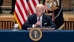 CNNE 1148599 - pide biden que se aprueben mas fondos para la policia