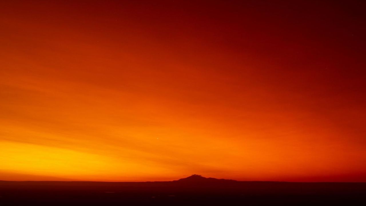 CNNE 1148605 - rojo atardecer en chile por "culpa" del volcan de tonga