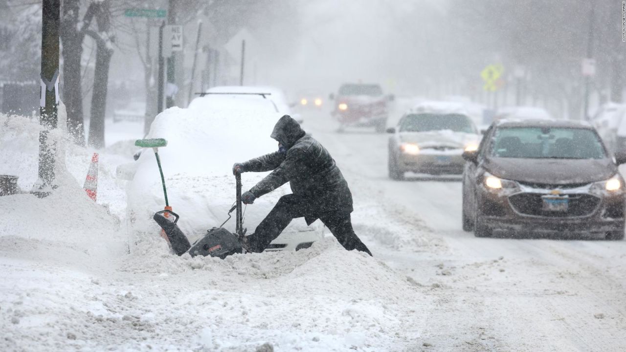 CNNE 1148756 - una fuerte tormenta invernal afecta a varios estados de ee-uu-