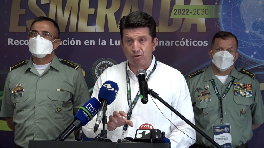 Diego Molano, ministro de Defensa de Colombia, presentando el plan Esmeralda para combatir el narcotráfico, el 4 de febrero de 2022.