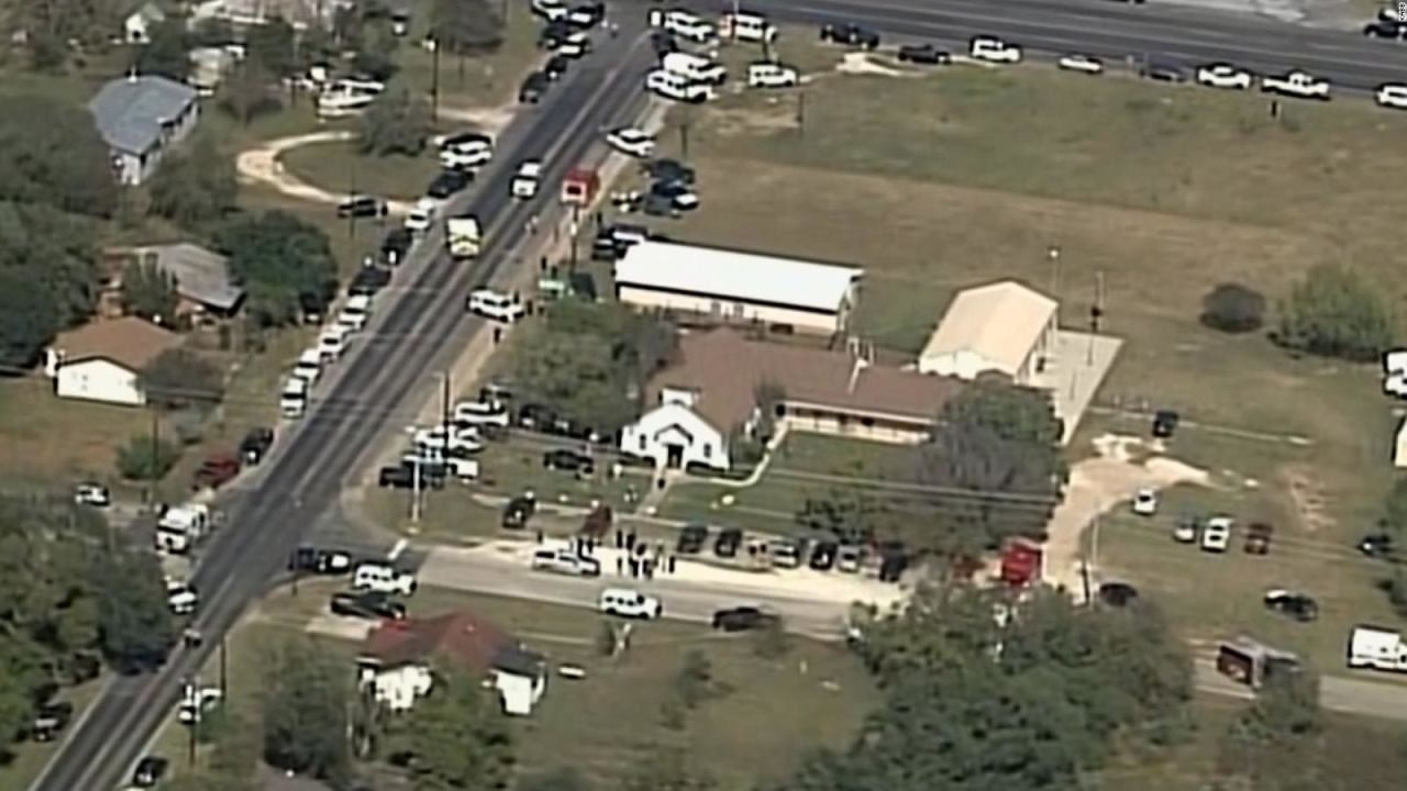 CNNE 1150632 - 5 cosas- fuerza aerea de ee-uu- pagara por masacre en iglesia de texas