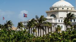 CNNE 1150906 - puerto rico sale de la quiebra y toma un segundo aire