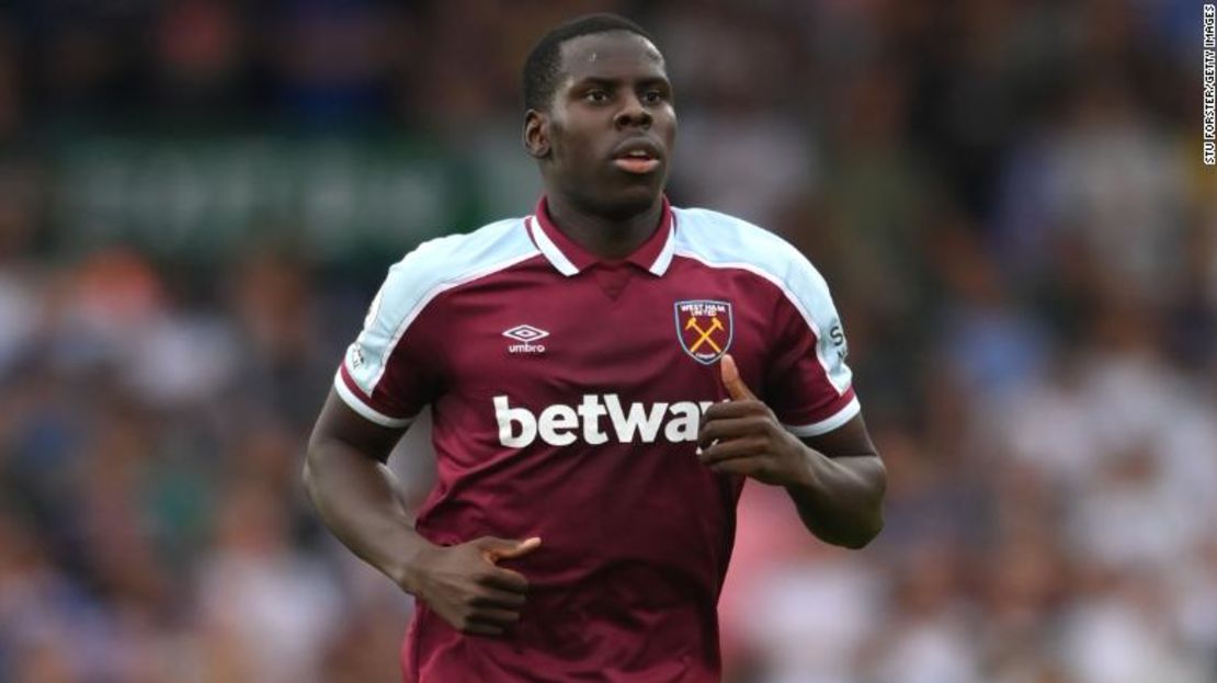 Kurt Zouma es un defensor del club West Ham United de la Premier League.