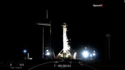 CNNE 1152075 - spacex podria perder 40 satelites- esta es la razon