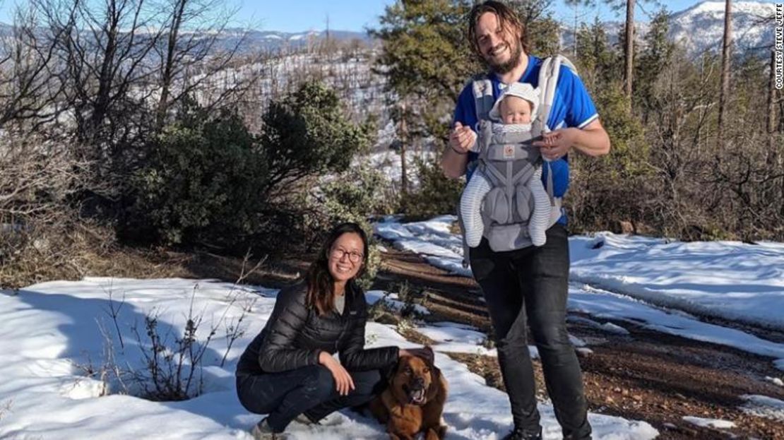 Jonathan Gerrish, Ellen Chung y su hija Miju