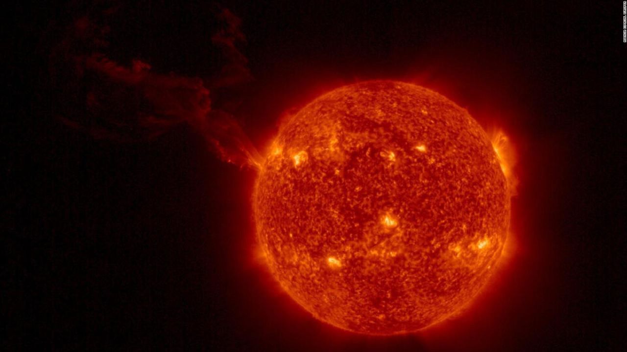 CNNE 1157699 - una imagen sin precedentes de la mayor erupcion solar