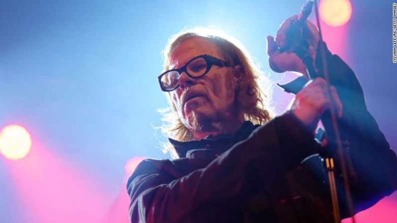 Mark Lanegan, pionero de la escena musical grunge de Seattle y líder de la influyente banda Screaming Trees, murió a los 57 años, según informaron su familia y amistades en su cuenta verificada de Twitter el martes 22 de febrero.