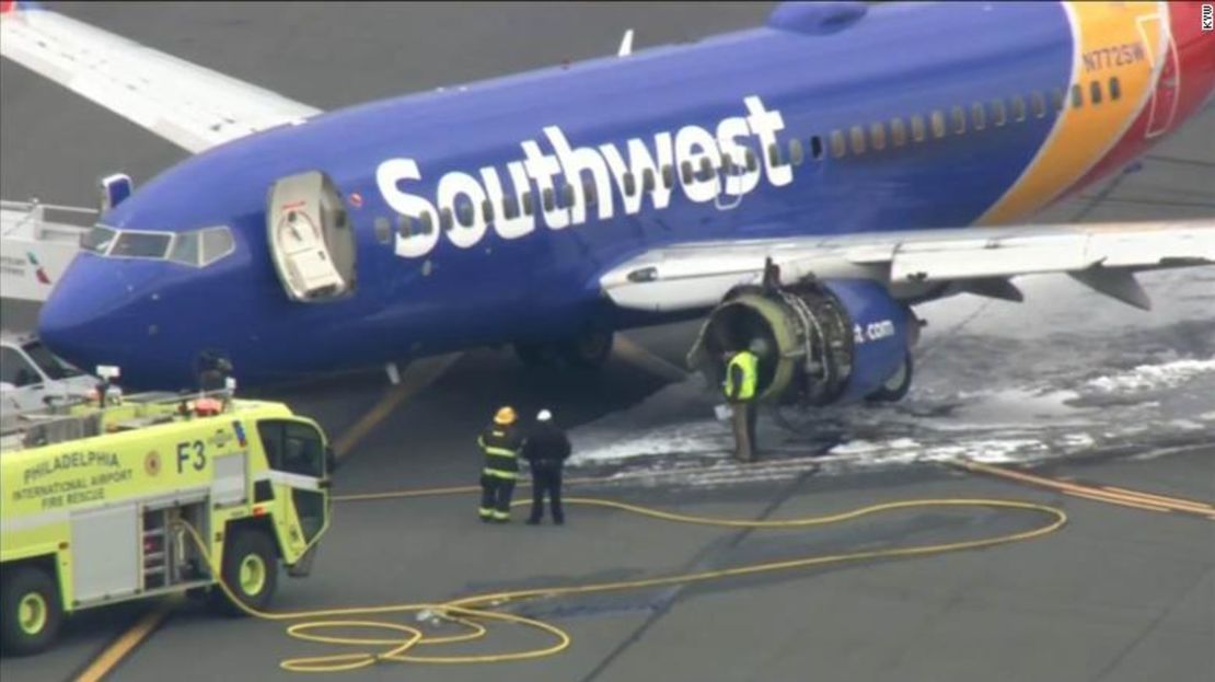 CNNE 115de3c7 - 180417143705-05-southwest-emergency-landing-0417-screengrab-exlarge-169