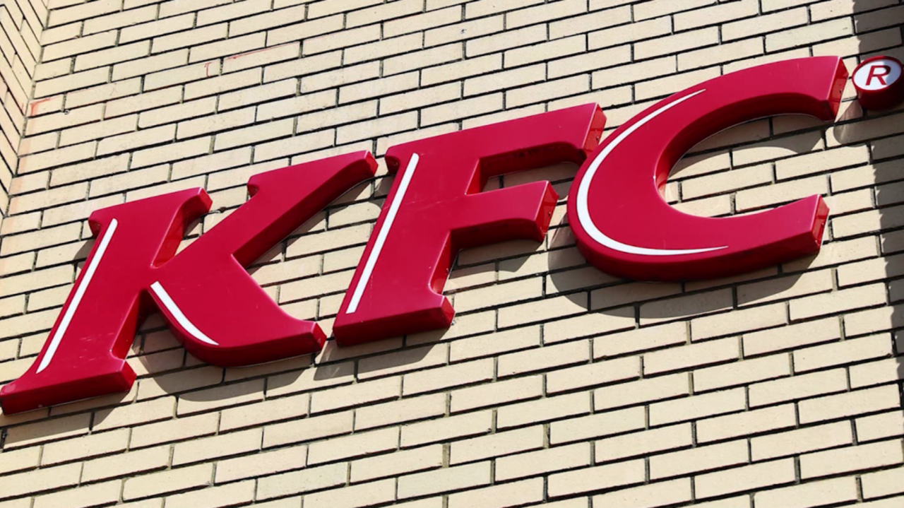 CNNE 1160263 - kfc lanza concurso que busca combatir el hambre en ee-uu- a traves de tiktok