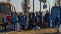 CNNE 1161285 - acnur explica que pasara con las personas que estan saliendo de ucrania