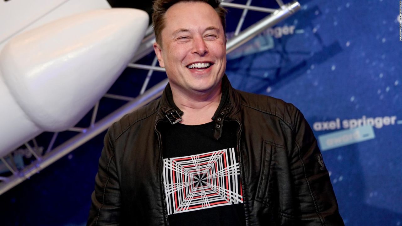CNNE 1161437 - elon musk activa su servicio starlink para ucrania