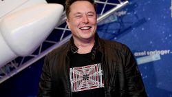 CNNE 1161437 - elon musk activa su servicio starlink para ucrania