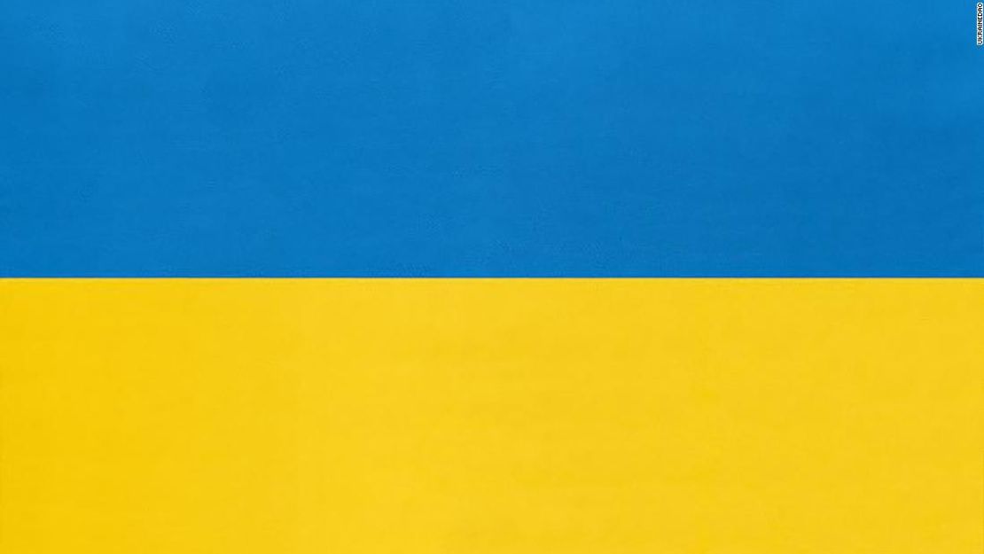 Este NFT de la bandera de Ucrania recaudó US$ 6,7 millones. La subasta tuvo el respaldo de una integrante del grupo Pussy Riot.