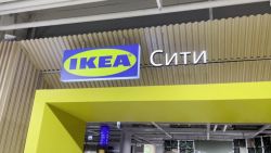 CNNE 1164004 - ikea suspende operaciones en rusia