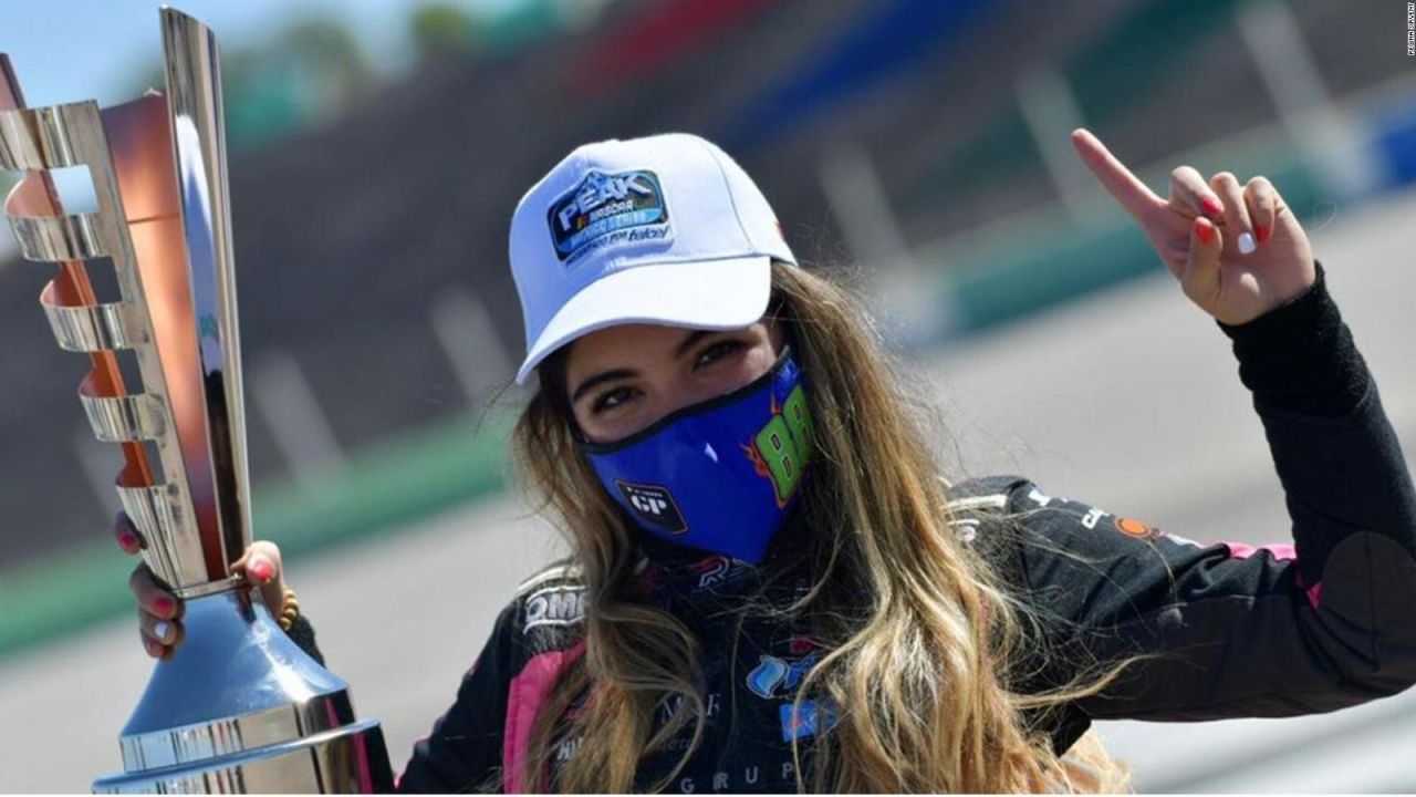 CNNE 1164671 - piloto mexicana tiene un sueno- ganar en nascar