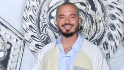 CNNE 1165283 - madre de j balvin sale del hospital tras vencer el covid-19