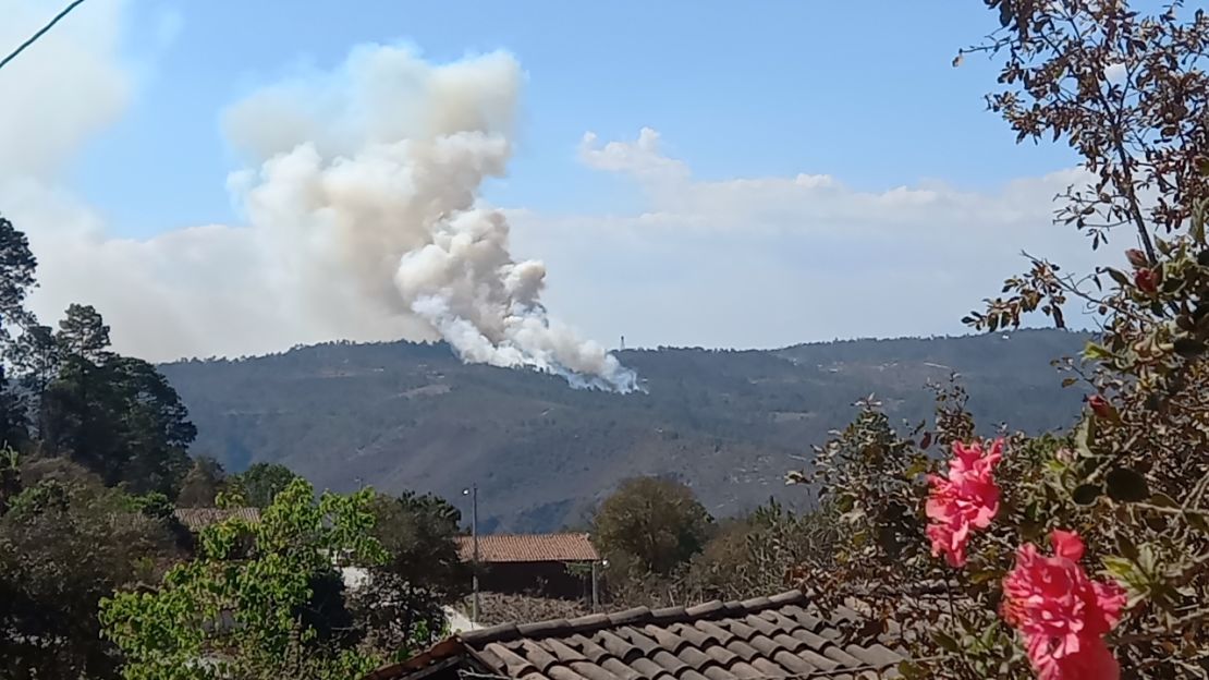 CNNE 1165376 - volcan-fuego-guatemala