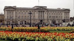 CNNE 1168987 - ¿isabel ii aun vive en el palacio de buckingham?