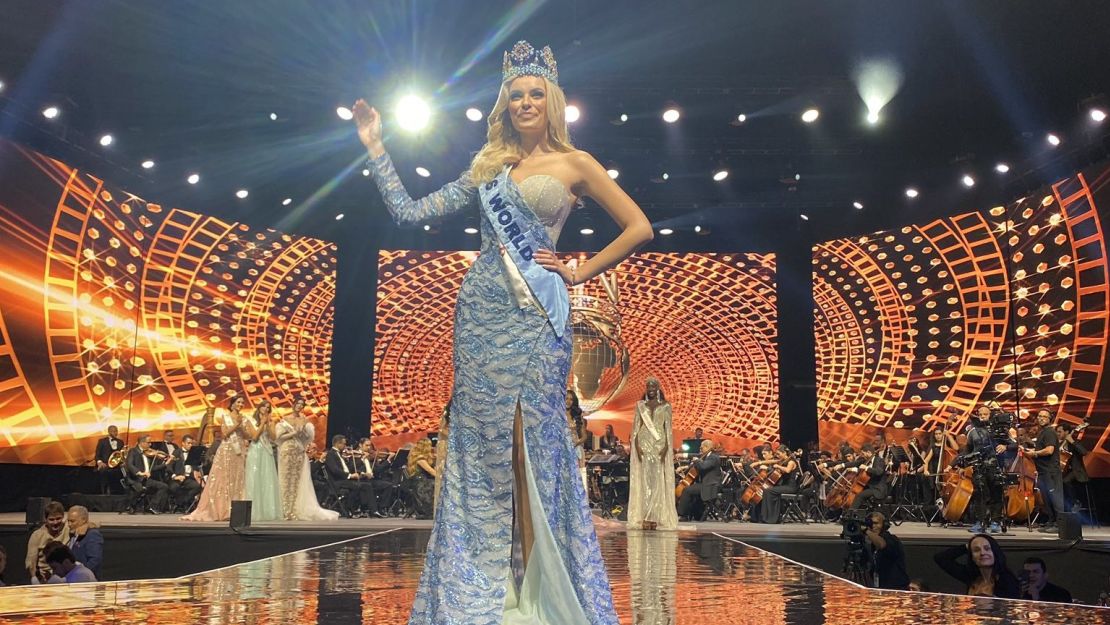 Karolina Bielawska, de Polonia, se convirtió la noche de este miércoles en Miss Mundo 2021.