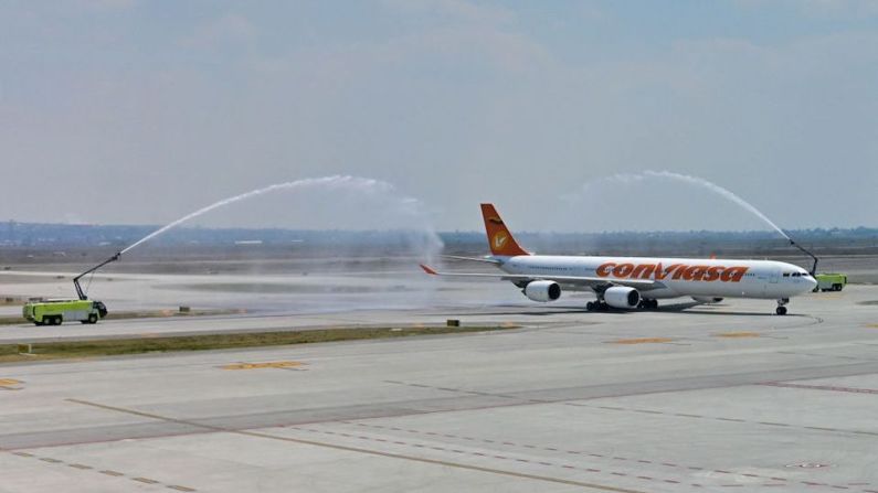 La aerolínea estatal venezolana Conviasa volará desde Caracas al nuevo aeropuerto mexicano.