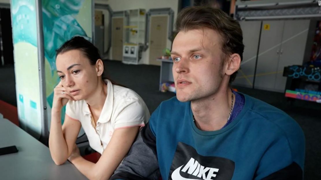 Tania y Dmytro Shvets escaparon de Mariupol el 18 de marzo.