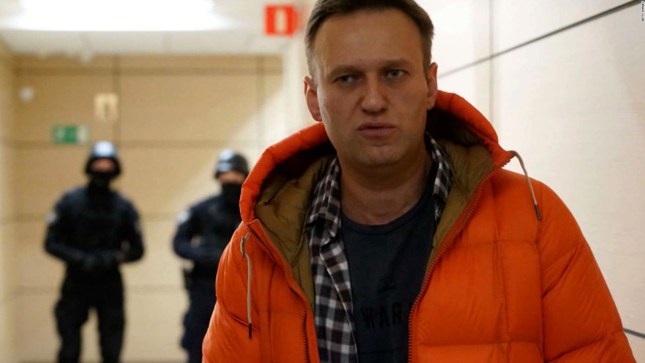 CNNE 1173288 - corte de moscu declara culpable a navalny por fraude