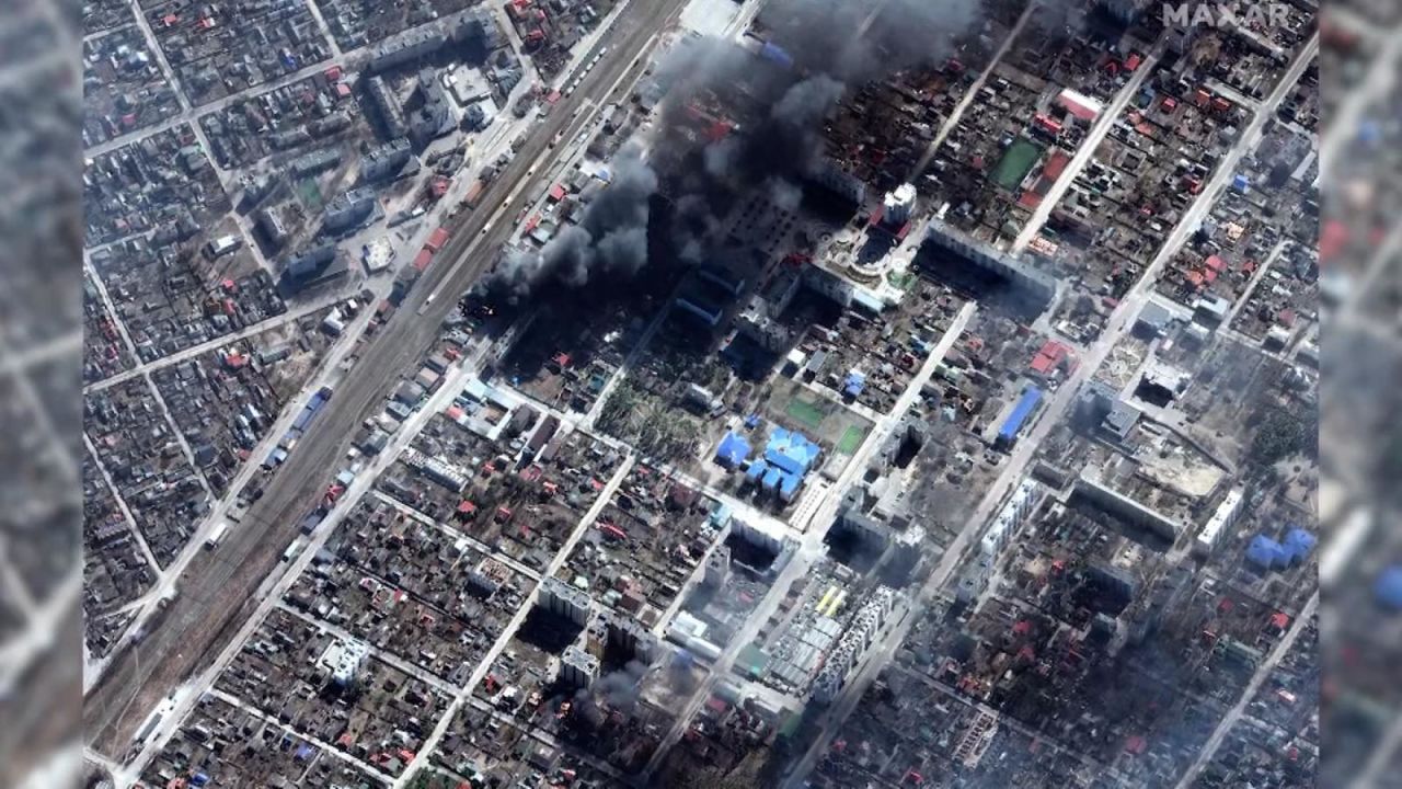 CNNE 1173432 - asi se ve la destruccion en ucrania desde el cielo