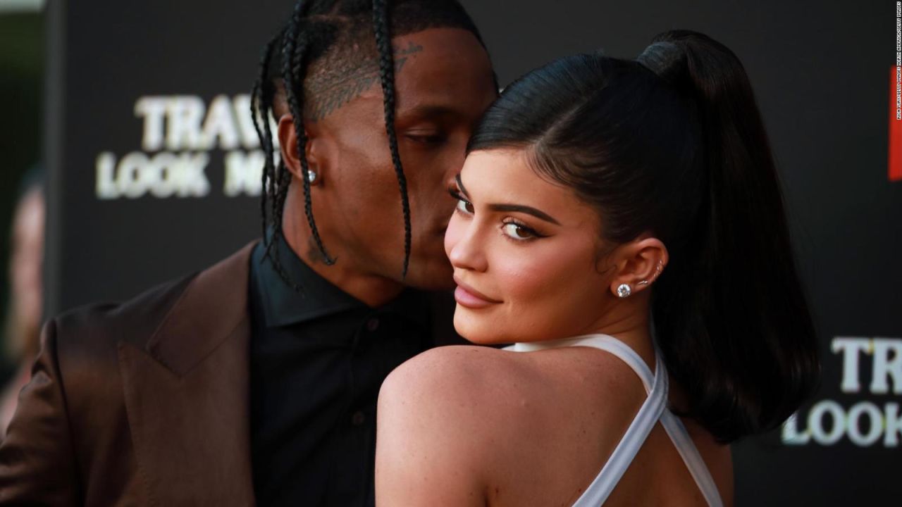 CNNE 1174169 - kylie jenner anuncia que su hijo recien nacido ya no se llama wolf webster