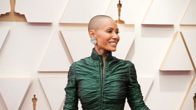 La controversia de los Oscar arroja luz sobre la 'lucha' de Jada Pinkett Smith con la alopecia | CNN