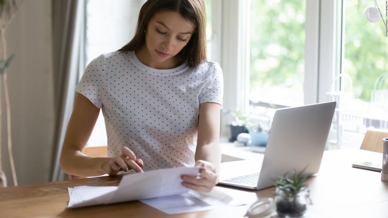 CNNE 1178007 - mujeres- 4 consejos para preparase para el retiro