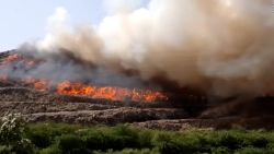 CNNE 1178428 - 5 cosas- incendio en basurero contamina en india, y mas