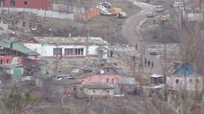 Yakivlivka: Yakivlivka ha quedado devastada por los bombardeos rusos. Crédito: ITN