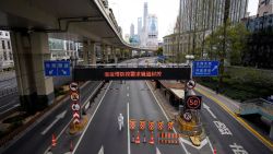 CNNE 1178607 - ¿que esta pasando en shanghai? asi se vive el confinamiento en la ciudad