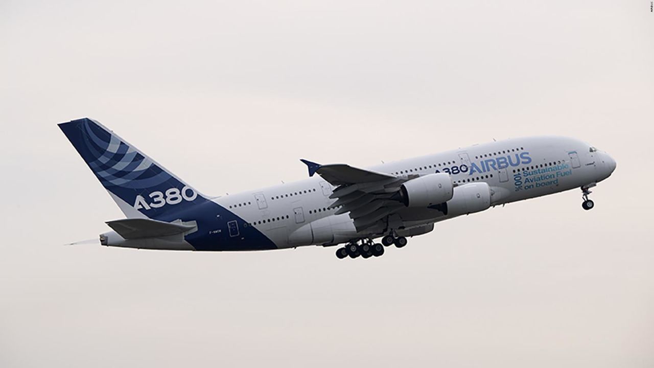 CNNE 1179004 - airbus a380 completa vuelo propulsado por aceite de cocina