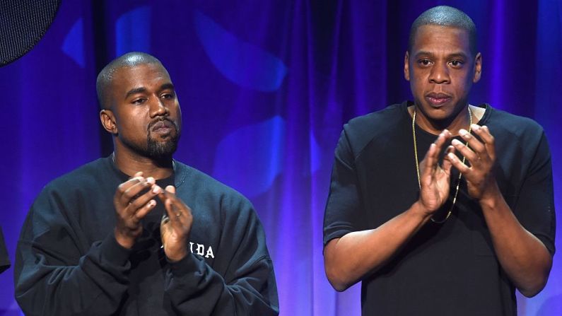 Kanye West y Jay-Z ganaron el Grammy a mejor canción de rap por 'Jail'. La imagen es de 2015 en el evento #TIDALforALL.