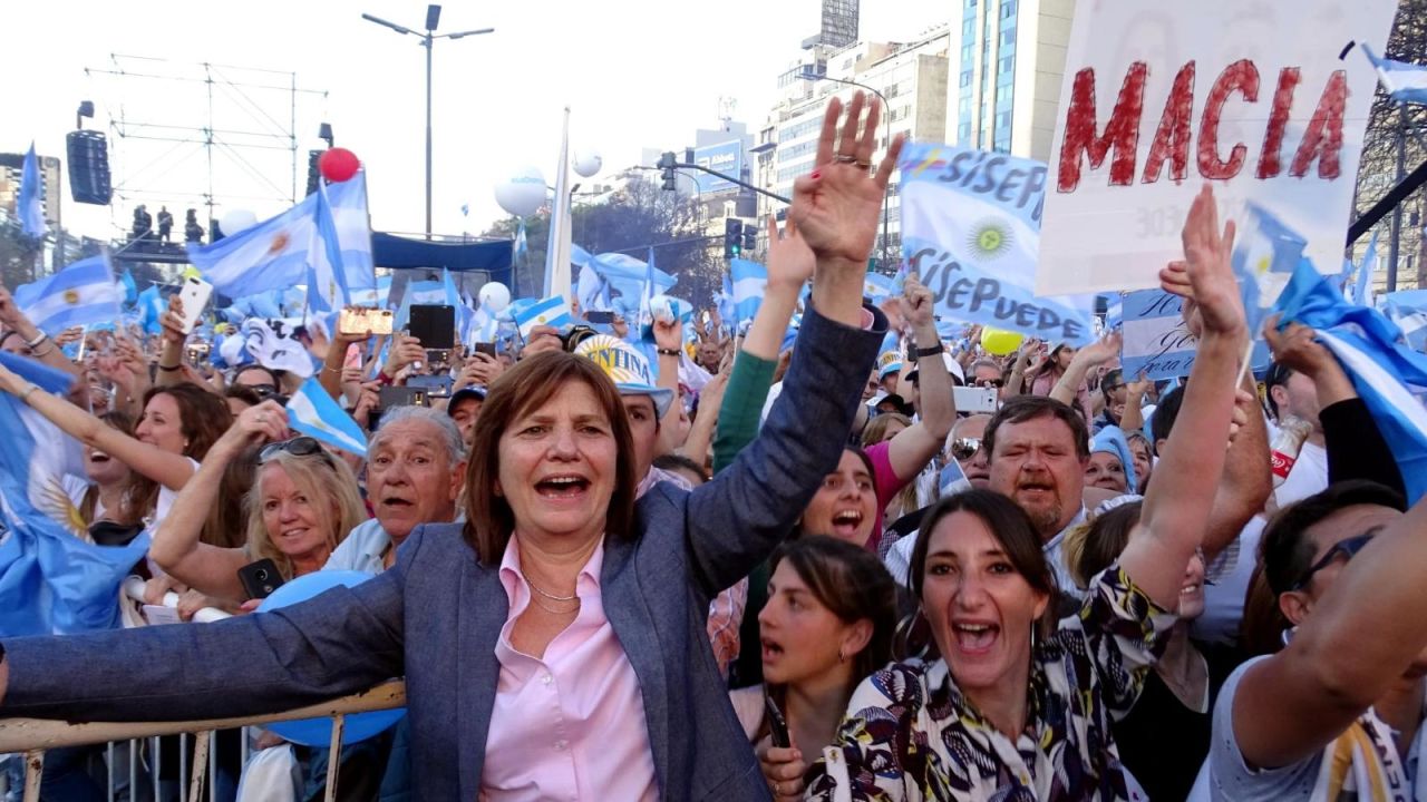 CNNE 1182040 - patricia bullrich- los planes sociales en argentina no dan resultado