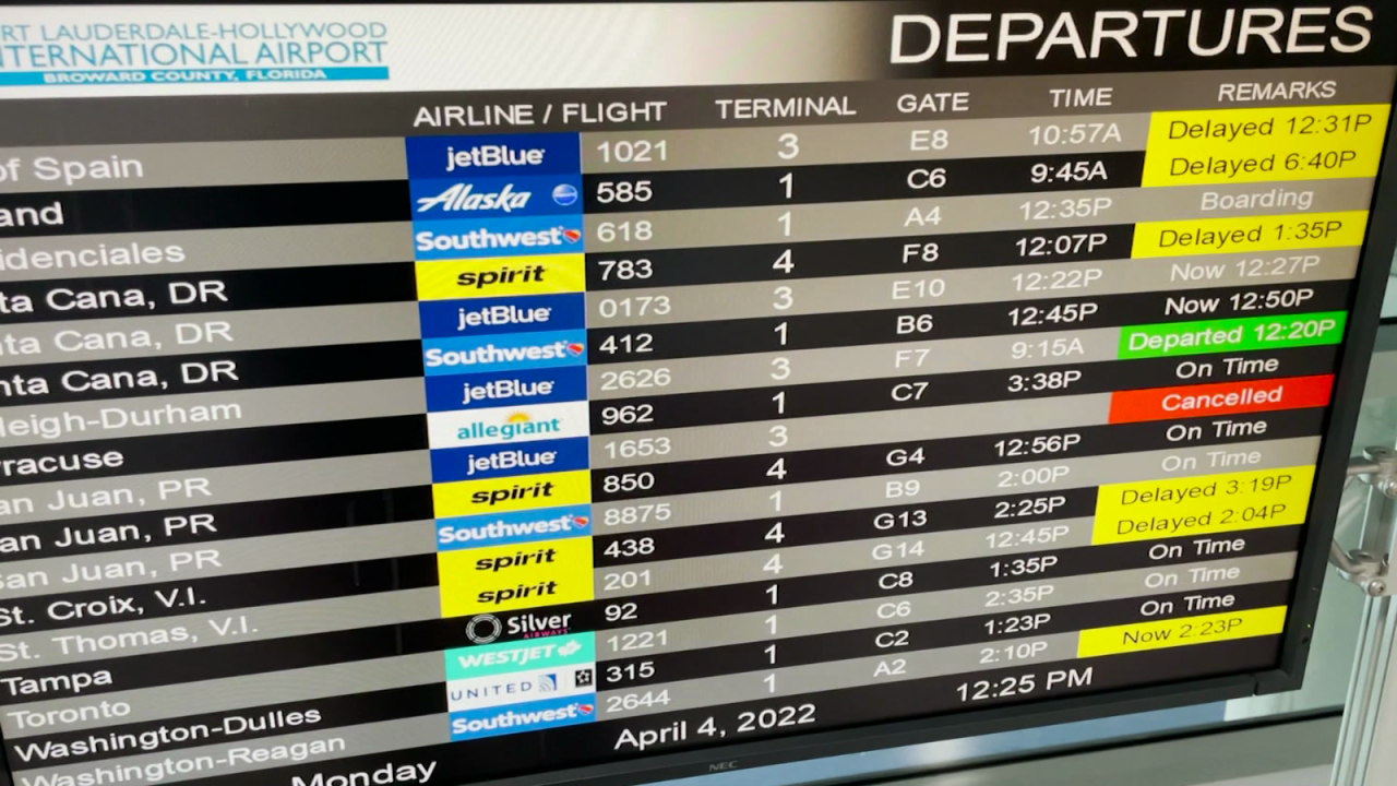CNNE 1182286 - miles se ven afectados por vuelos cancelados en florida