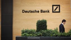 CNNE 1182722 - deutsche bank pronostica una recesion en ee-uu-