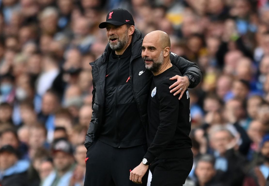 Pep Guardiola, y Jurgen Klopp en el Etihad Stadium el 10 de abril de 2022. Crédito: Michael Regan/Getty Images