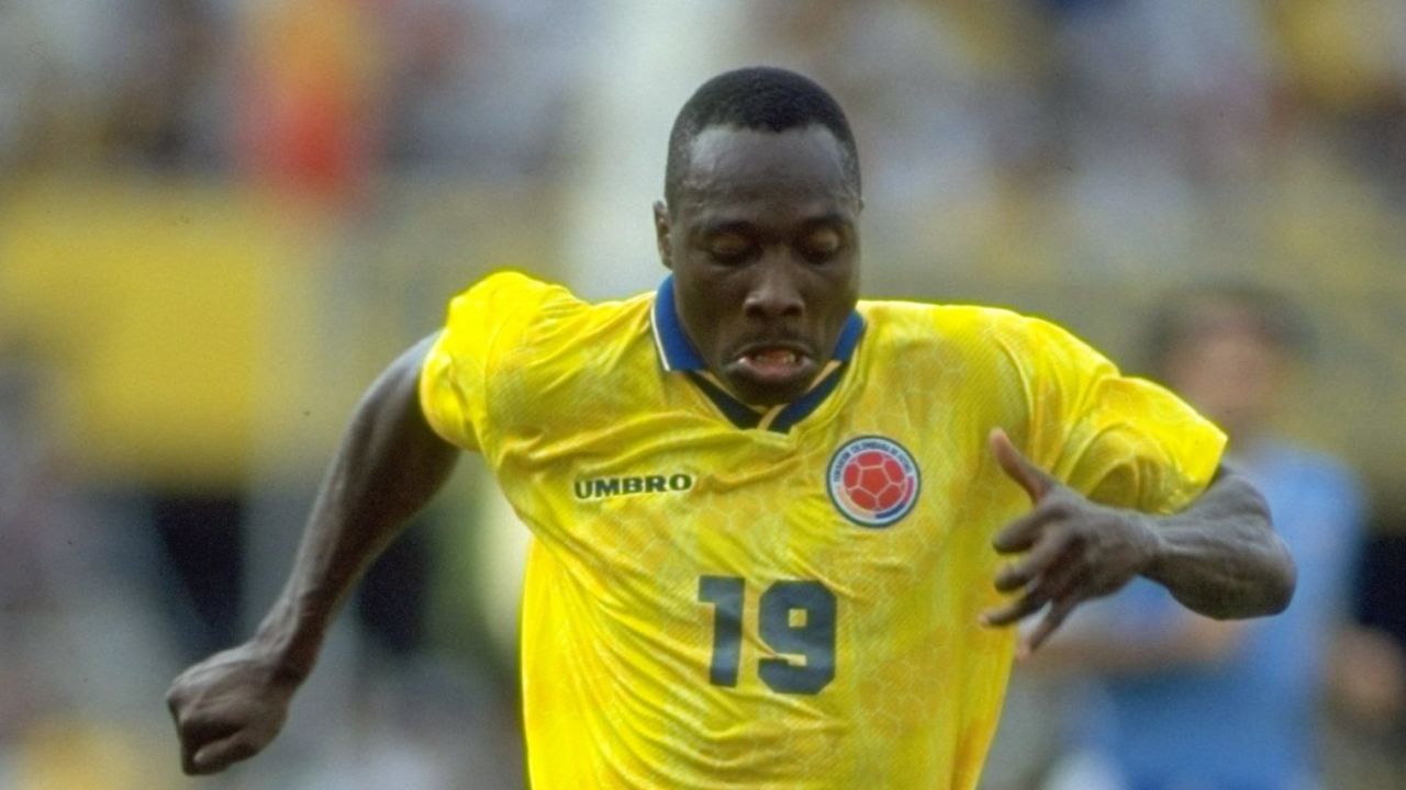 Freddy Rincón en 1996 con la selección de Colombia.