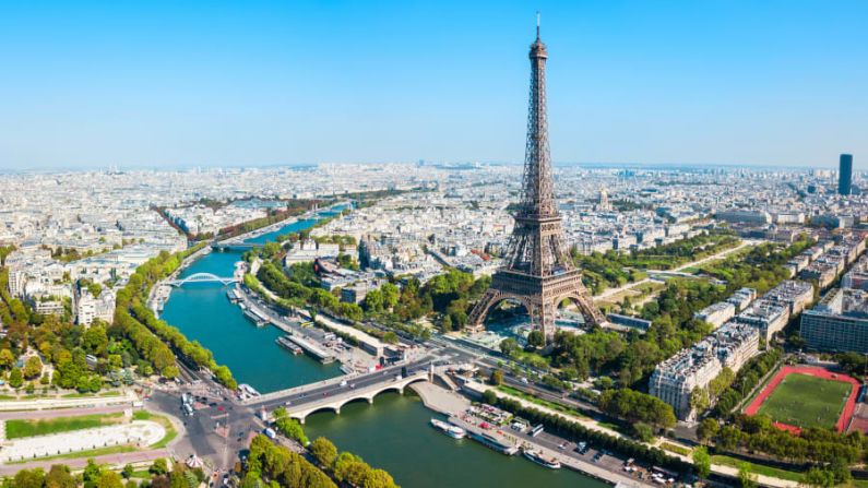 París: La capital francesa encabeza el Índice de los 100 Mejores Destinos Urbanos 2021 de Euromonitor, que utiliza 54 métricas a través de seis indicadores de desempeño para dar una puntuación global del atractivo de la ciudad. Crédito: saiko3p/Adobe Stock