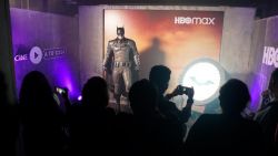 CNNE 1188445 - fanaticos de batman en mexico podran sumergirse en la oscuridad de ciudad gotica