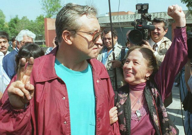 La activista mexicana Rosario Ibarra falleció el 16 de abril. Ibarra fue fundadora del Comité ¡Eureka!, una organización para familiares de desaparecidos.