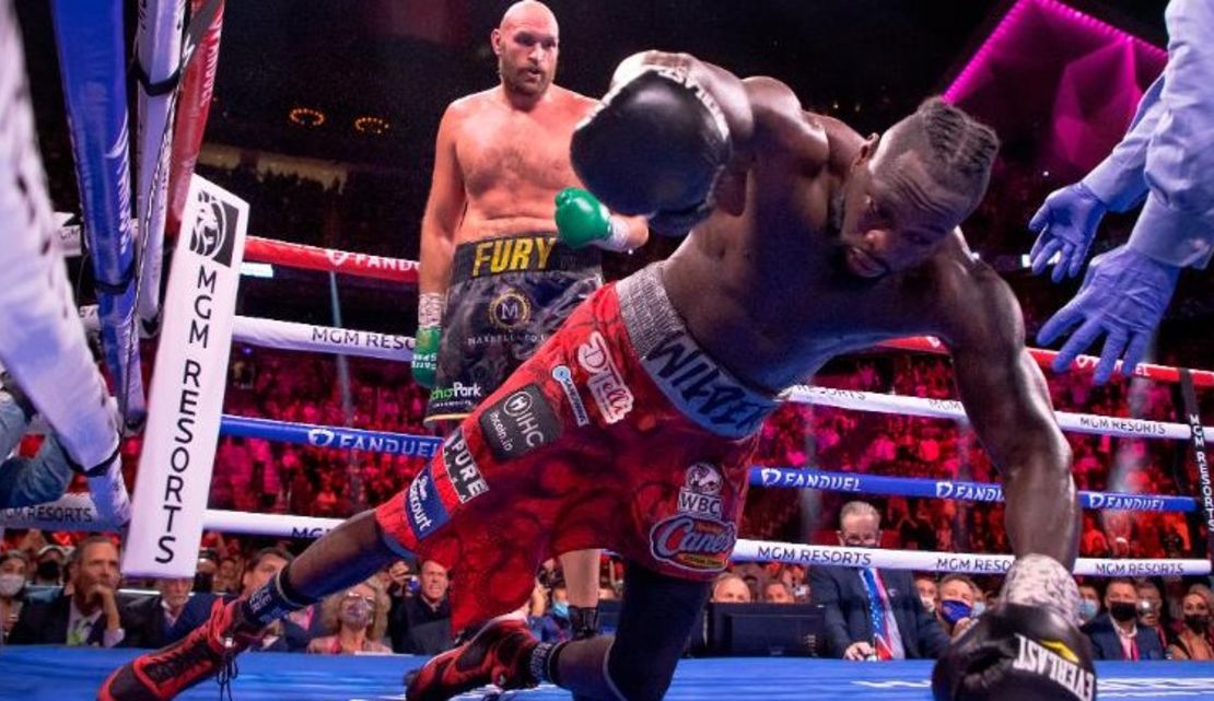 Tyson Fury venció por nocaut a Deontay Wilder en el tercero de sus combates de la trilogía.