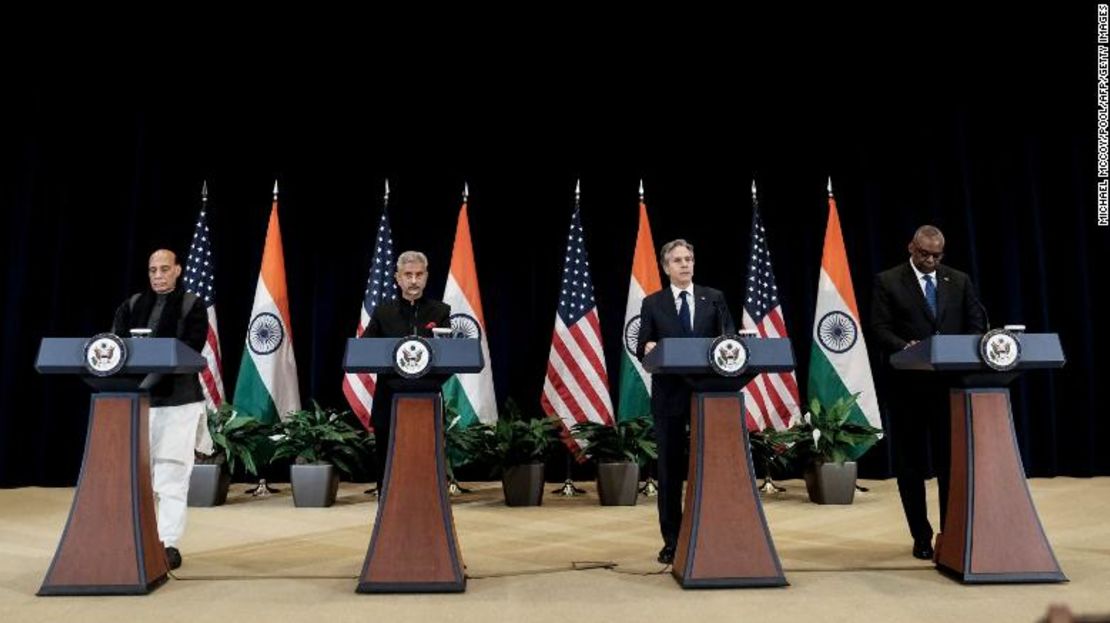 El ministro de Defensa de India, Rajnath Singh, el ministro de Asuntos Exteriores, Subrahmanyam Jaishankar, el secretario de Estado estadounidense, Antony Blinken, y el secretario de Defensa estadounidense, Lloyd Austin, en una rueda de prensa en Washington el 11 de abril.