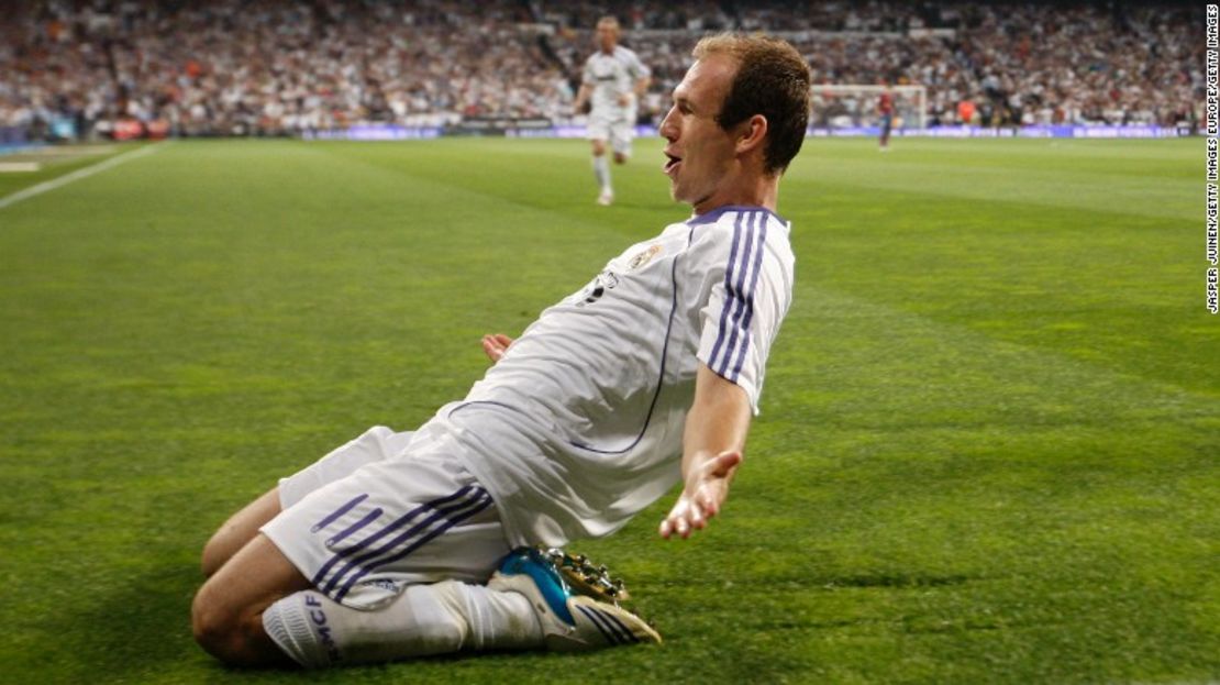 CNNE 1200d309 - 161202095203-arjen-robben-knee-slide-real-madrid-el-clasico-exlarge-169